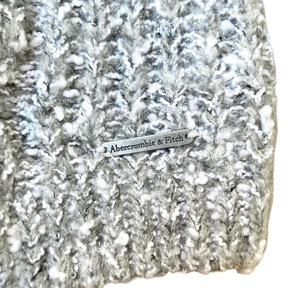Abercrombie & Fitch Chunky Cable Knit Gray Cardigan - Picture 3 of 3